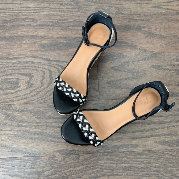 Millie’s Shoes - Millie’s Platform Ankle Strap Sandals
